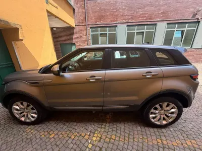 Usata Land Rover Range Rover evoque SE Dynamic 150 CV (110 kW) 2018 Grigio SUV