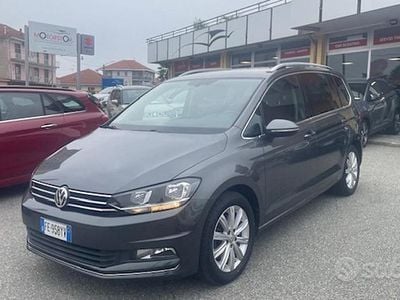 Usata VW Touran Executive 150 CV (110 kW) 2016 Grigio Monovolume