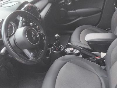 Usata Mini One D 116 CV (85 kW) 2018 Blu Utilitaria