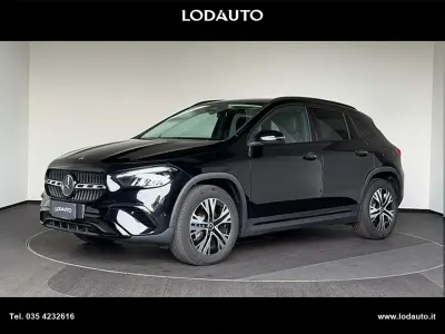 Nuova Mercedes GLA200 150 CV (110 kW) 2025 Nero SUV