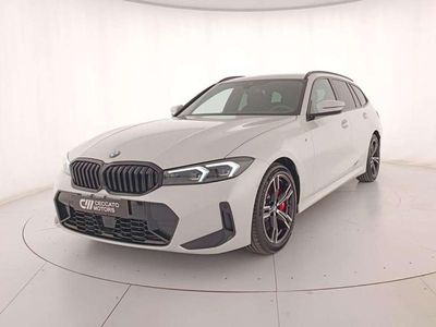 Nuova BMW 318 M Sport 150 CV (110 kW) 2026 Mineral white metallizzato Station wagon