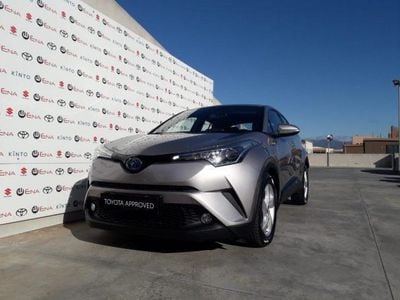 Usata Toyota C-HR Active 122 CV (89 kW) 2018 Argento metallizzato SUV