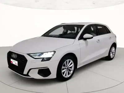 Usata Audi A3 Business 110 CV (80 kW) 2023 Bianco ibis Berlina