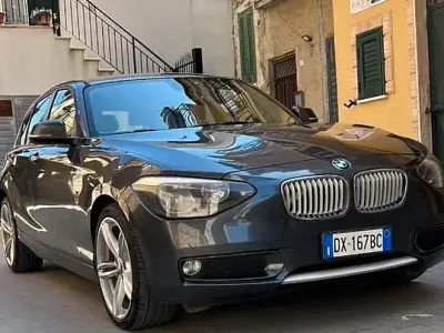Usata BMW 118 143 CV (105 kW) 2013 Marrone Utilitaria