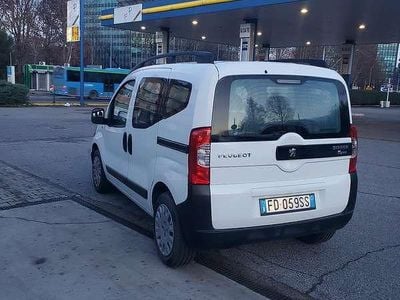 Usata Peugeot TePee Active 75 CV (55 kW) 2016 Station wagon