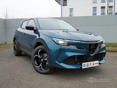 Nuova Alfa Romeo GT Junior Edizione Speciale 136 CV (100 kW) 2025 Blu SUV