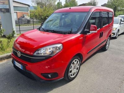 Usata Fiat Doblò Easy 135 CV (99 kW) 2016 Rosso Monovolume