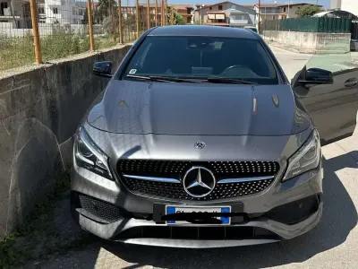 Usata Mercedes CLA180 122 CV (89 kW) 2018 Berlina
