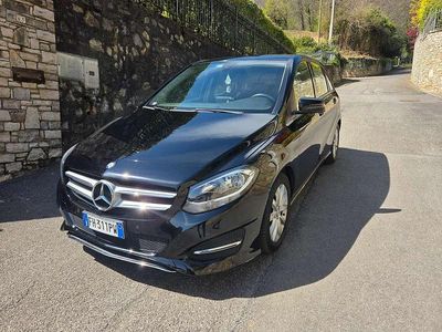 Usata Mercedes B160 Business 90 CV (66 kW) 2017 Nero Monovolume