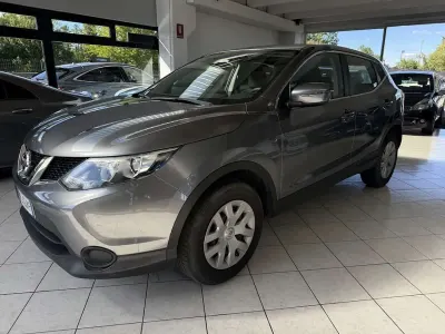 Usata Nissan Qashqai Visia 116 CV (85 kW) 2016 Grigio SUV