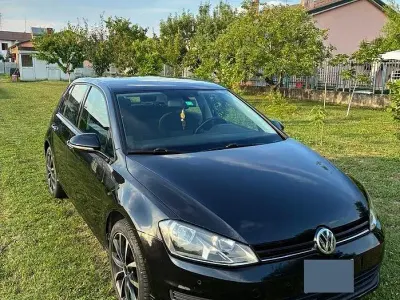 Usata VW Golf VII 105 CV (77 kW) 2014 Berlina