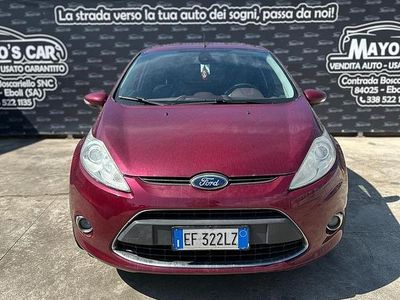 Usata Ford Fiesta 68 CV (50 kW) 2011 Rosso Utilitaria