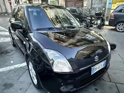 Second-hand Suzuki Swift 69 CP (50 kW) 2006 Negru Hatchback