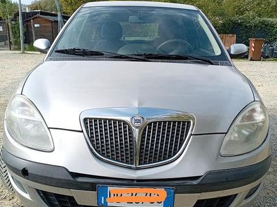 Usata Lancia Ypsilon 69 CV (50 kW) 2006 Grigio Utilitaria