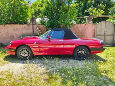 Usata Alfa Romeo Spider Quadrifoglio Verde 128 CV (94 kW) 1989 Rosso Cabrio