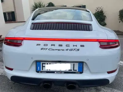 Usata Porsche 911 Carrera 4 GTS 450 CV (330 kW) 2018 Bianco Coupé