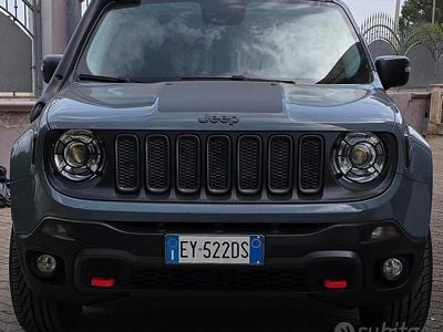 Usata Jeep Renegade Trailhawk 170 CV (125 kW) 2015 SUV