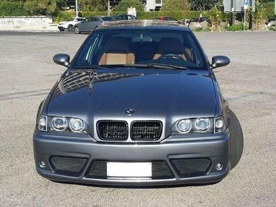 Usata BMW 325 Performance 143 CV (105 kW) 1997 Grigio Berlina