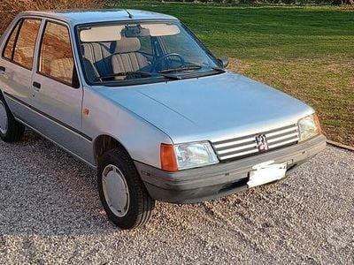 Usata Peugeot 205 1989 Grigio Berlina