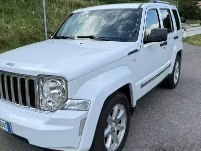 Usata Jeep Cherokee 200 CV (147 kW) 2011 Bianco SUV