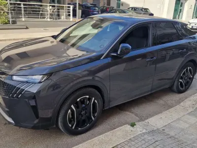 Occasion Peugeot e-3008 Allure 103 kW (141 ch) 2024 Noir SUV