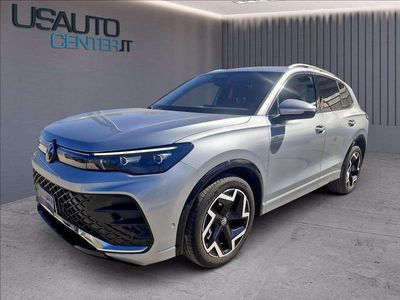 Usata VW Tiguan R-line 150 CV (110 kW) 2025 Dolomite silver metallizzato SUV