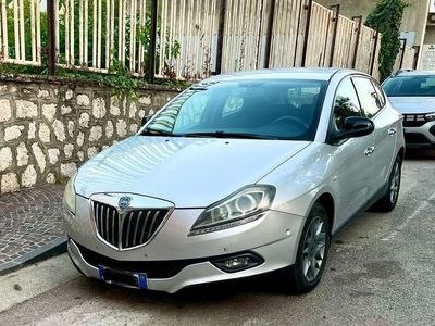 usata Lancia Delta 1.6 mjt Argento 120cv dpf