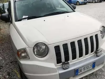 Usata Jeep Compass Sport 140 CV (102 kW) 2007 Bianco SUV