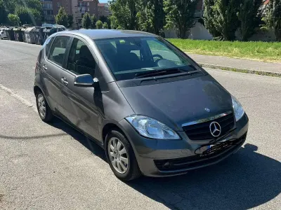 Usata Mercedes A180 109 CV (80 kW) 2011 Utilitaria