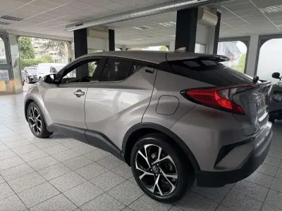 Usata Toyota C-HR Lounge 98 CV (72 kW) 2019 Grigio SUV