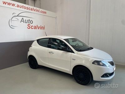 Usata Lancia Ypsilon S 69 CV (50 kW) 2022 Bianco Utilitaria