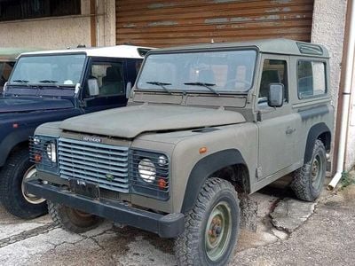 Usata Land Rover Defender 122 CV (89 kW) 2001 Verde SUV