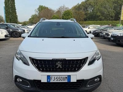Usata Peugeot 2008 GT-line 110 CV (80 kW) 2017 Bianco SUV