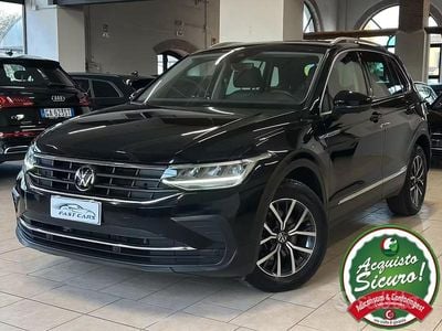 Usata VW Tiguan Life 122 CV (89 kW) 2022 Nero SUV