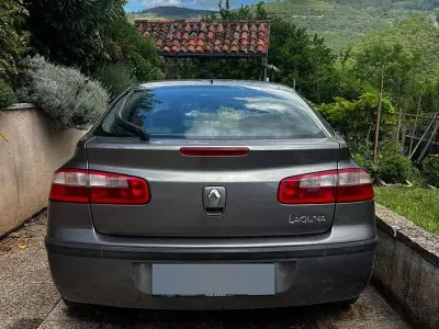 Usata Renault Laguna II 120 CV (88 kW) 2003 Grigio Berlina