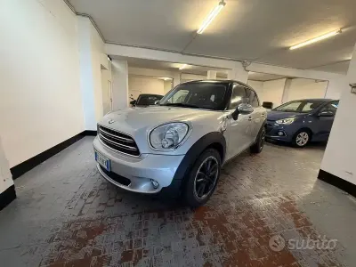 Usata Mini Cooper D Countryman 111 CV (81 kW) 2016 Grigio SUV