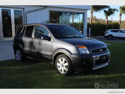 Usata Ford Fusion Titanium 68 CV (50 kW) 2009 Grigio Utilitaria