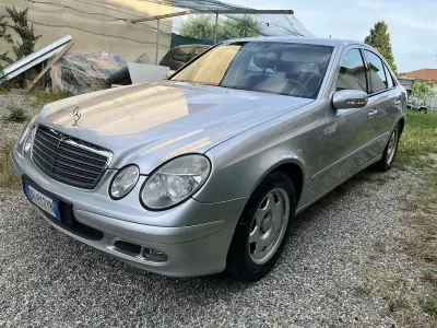 Usata Mercedes E220 Avantgarde 125 CV (91 kW) 2006 Berlina