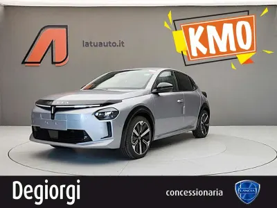 Nuova Lancia Ypsilon 61 kW (84 CV) 2025 Grigio granito Utilitaria