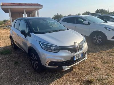 Usata Renault Captur 90 CV (66 kW) 2018 Grigio SUV
