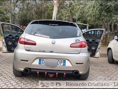 Usata Alfa Romeo 147 150 CV (110 kW) 2006 Grigio Utilitaria