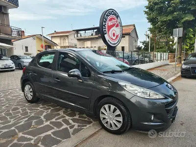 Usata Peugeot 207 Sport 73 CV (53 kW) 2010 Grigio Berlina