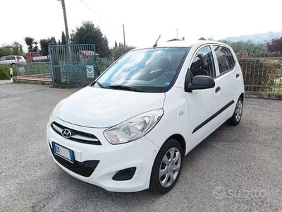 Usata Hyundai i10 69 CV (50 kW) 2012 Bianco Utilitaria