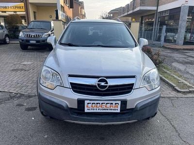 Usata Opel Antara Cosmo 150 CV (110 kW) 2008 Argento SUV