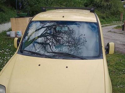 Usata Fiat Doblò 2005 Giallo Monovolume