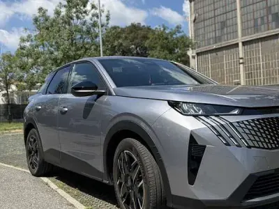 Usata Peugeot 3008 Allure 136 CV (100 kW) 2025 SUV