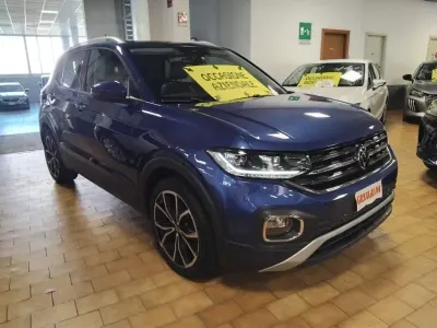 Begagnad VW T-Cross Advance 110 HK (80 kW) 2022 Blå SUV