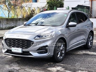 Usata Ford Kuga ST-Line 120 CV (88 kW) 2022 Grigio SUV