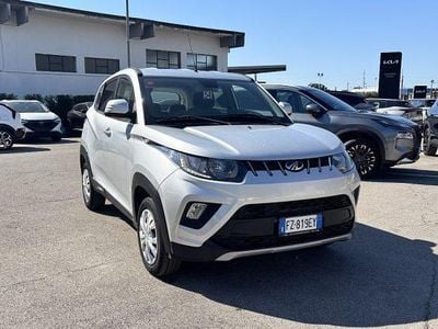 Usata Mahindra KUV100 83 CV (61 kW) 2020 Grigio SUV