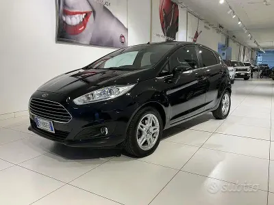 Usata Ford Fiesta Titanium 80 CV (58 kW) 2013 Nero Berlina